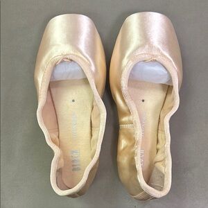 Bloch Pink Flats with Satin Finish